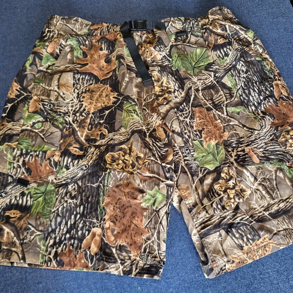 Cabelas Seclusion 3D Camo Cargo Shorts Men 2XL Regular Integrated Belt Mesh Line